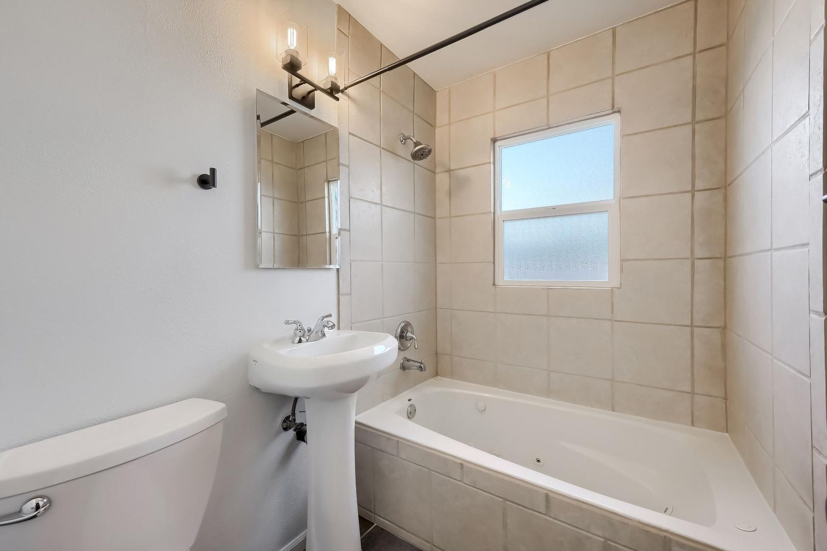 Building Photo - 4615 Perry St