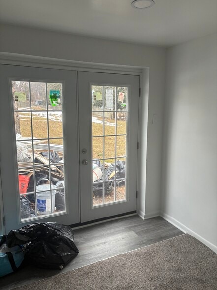 Back entrance door - 14433 Twig Rd