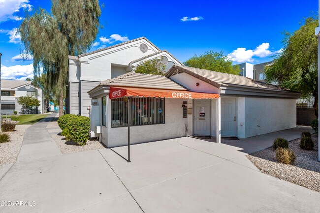 Building Photo - 3065 N 67th Ave