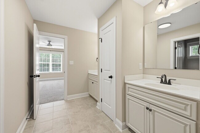 Building Photo - 265 Heather Brook Cir