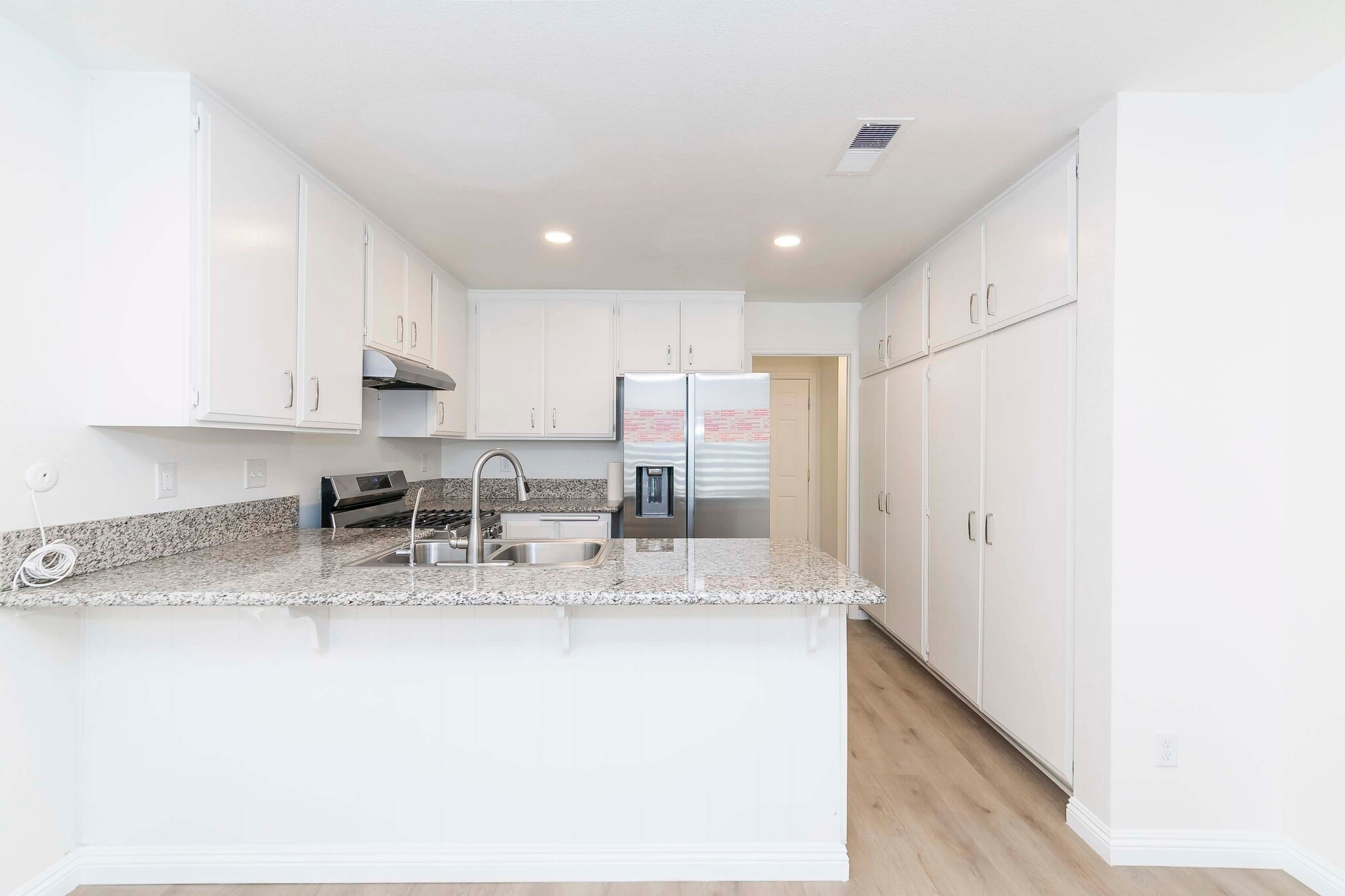 Building Photo - 2423 Coventry Cir