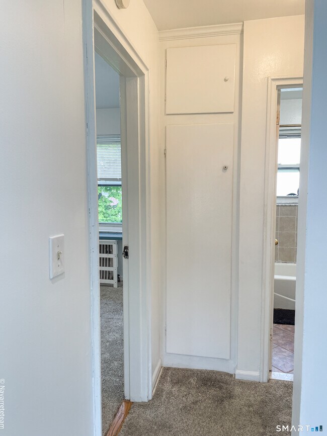 Building Photo - 34 Standish Rd