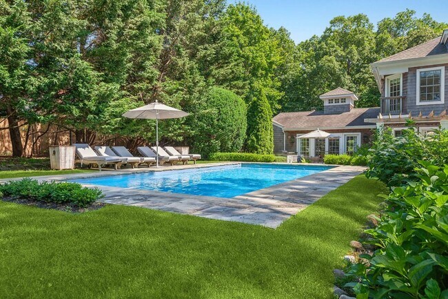 Building Photo - 35 Harris Ln