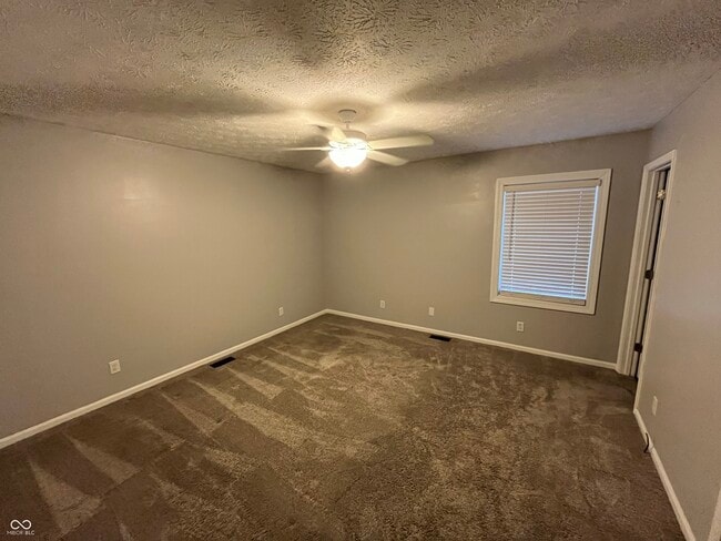 Building Photo - 627 San Carlos Dr