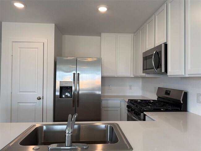 Building Photo - 6834 Lantana Leaf Ln