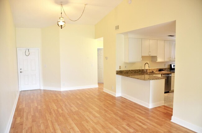 Building Photo - 3355 Jaywood Terrace
