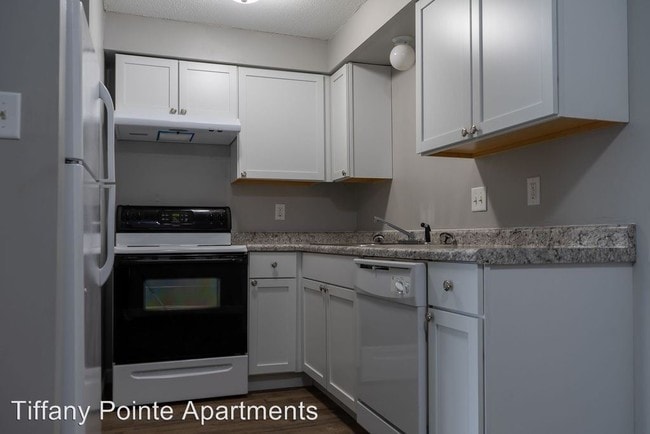 Building Photo - 1508 W Tiffany Ct
