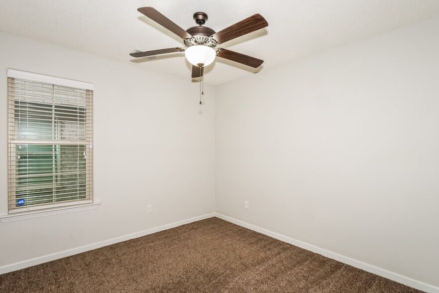 Building Photo - 9470 Eckley Pl