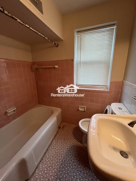 Building Photo - 7016 Natural Bridge Rd