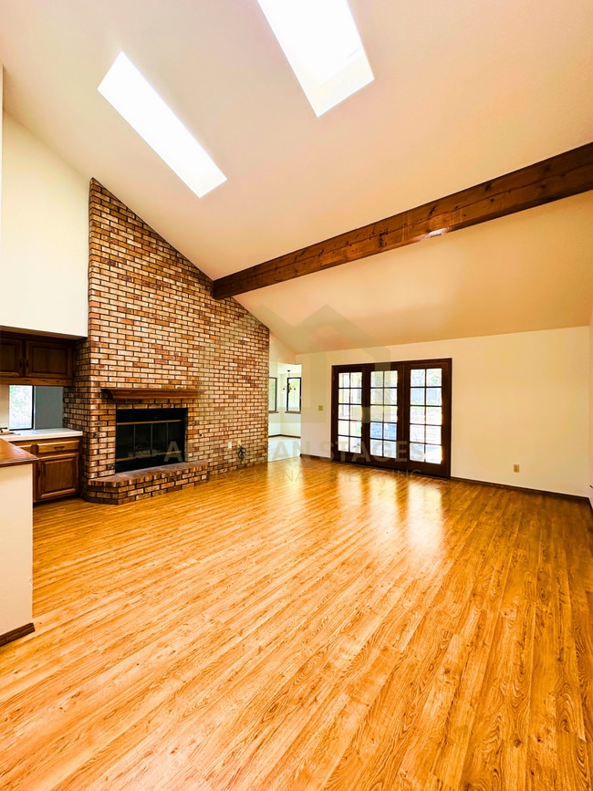 Building Photo - 1121 Pellham Dr