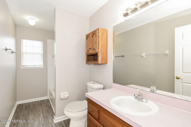 Building Photo - 8294 Rocky Creek Ct