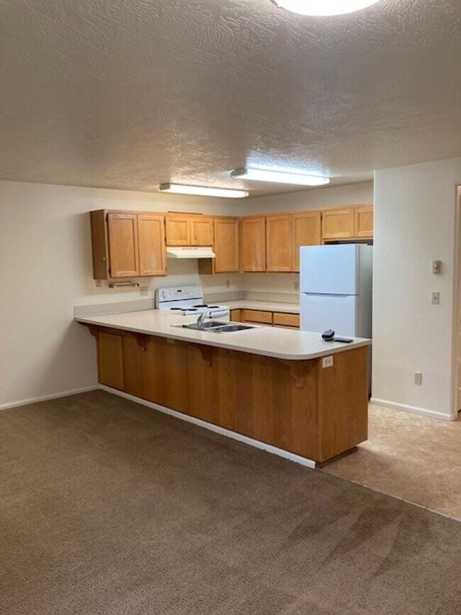 Building Photo - 2793 S Cloverleaf Loop