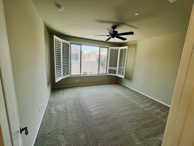 Building Photo - Gorgeous 2 bedroom and 2 bathroom home in ...
