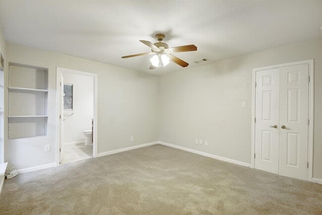 Building Photo - 8504 Mesa Dr