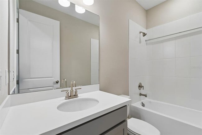 Building Photo - 2181 Longliner Lp