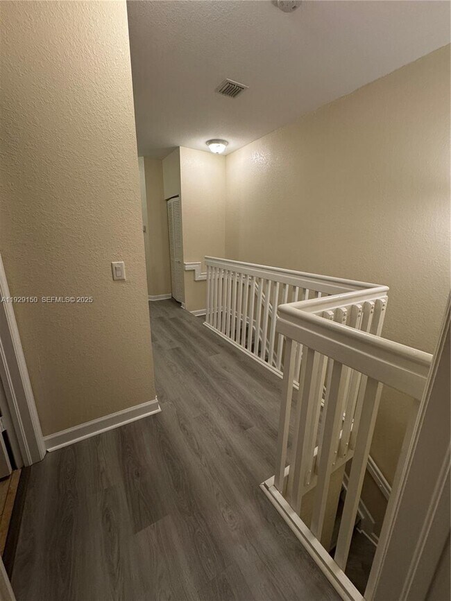 Building Photo - 12440 Emerald Creek Manor