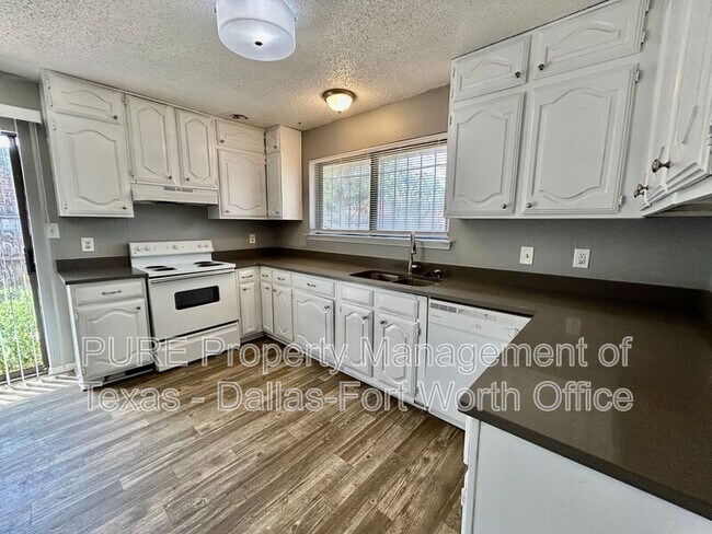 Building Photo - 4605 Menzer Rd