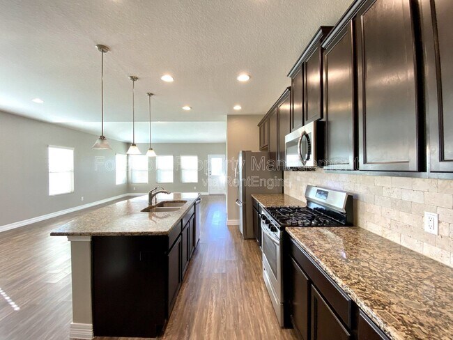 Building Photo - 1206 Ranch Falls