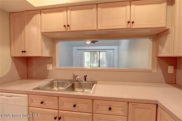 Building Photo - 433 Hawthorne Ct