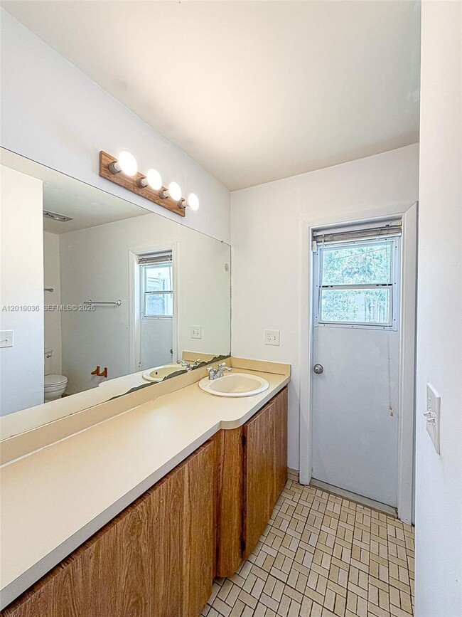 Building Photo - 240 NW 36th St
