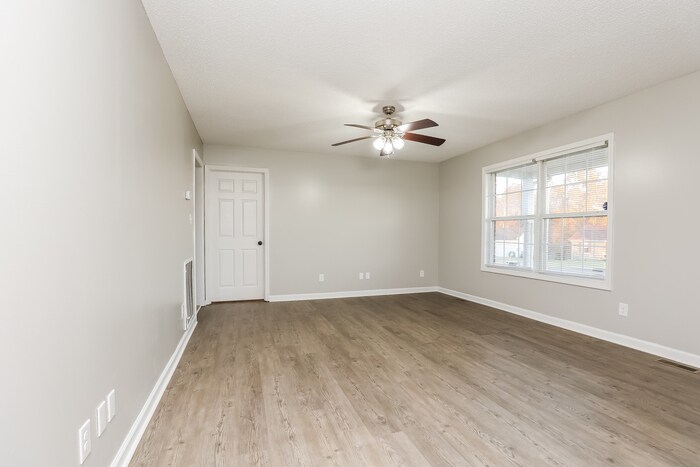 Building Photo - 1026 Mile High Dr