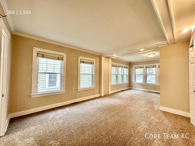 Building Photo - 4819 Jarboe St