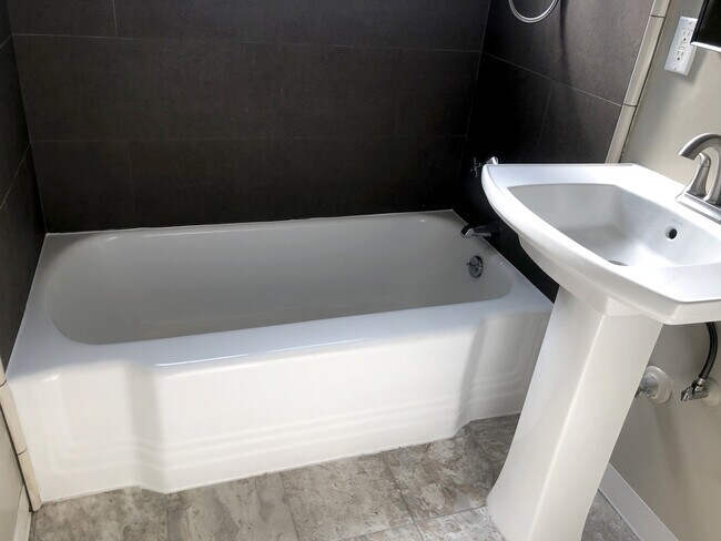 Bathroom - 5315 Radford Ave
