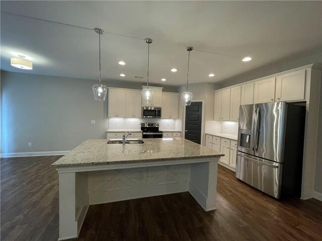 Building Photo - 301 Omnia Ridge Way