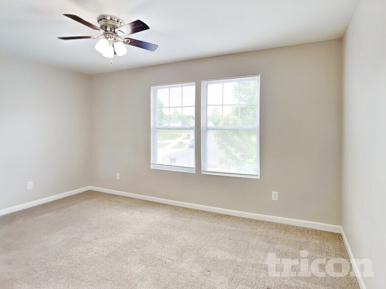 Building Photo - 1512 Cherry Park Dr