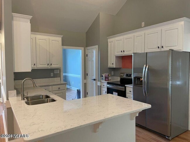 Building Photo - 4434 Surrey Meadows Dr