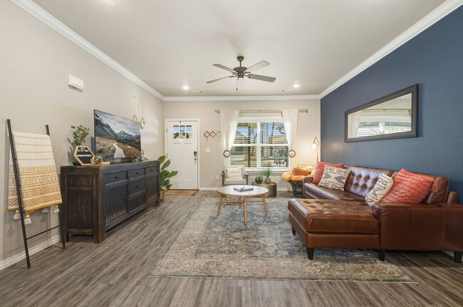 Primary Photo - 9 Purfleet Dr