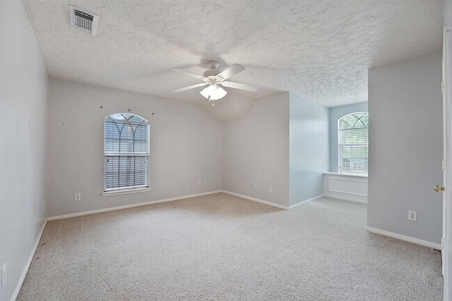 Building Photo - 4426 Park Bend Dr
