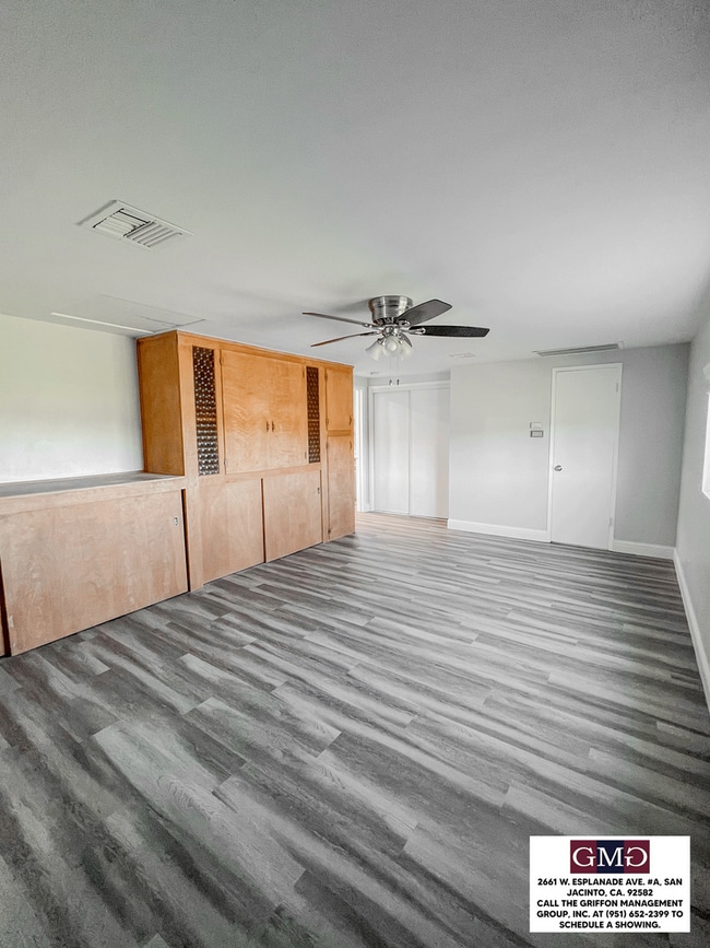 Building Photo - 3 Bedroom, 2 Bathroom House w/ Bonus Rooms...