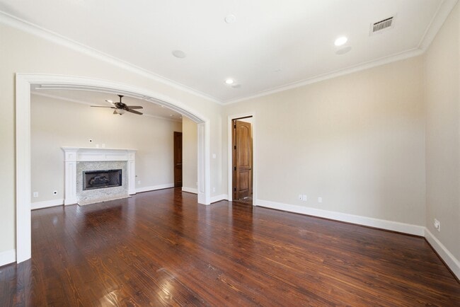 Building Photo - 5339 Tilbury Dr