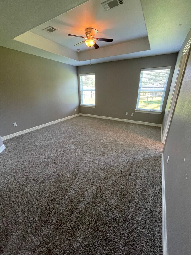 Building Photo - 6122 Stoney Brook Dr
