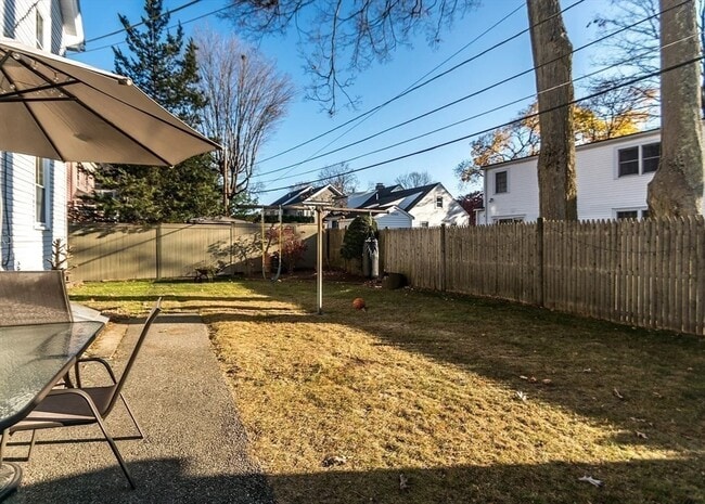 Building Photo - 32 Warwick Rd