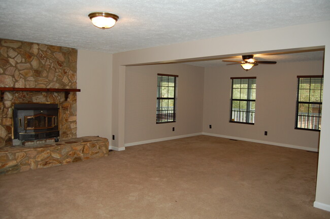 Living Room - 141 Croft Mill Rd