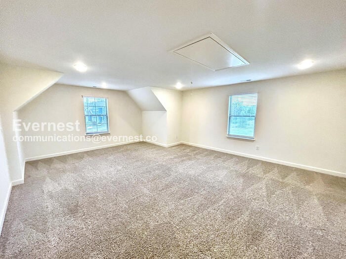 Building Photo - 787 Coopers Way