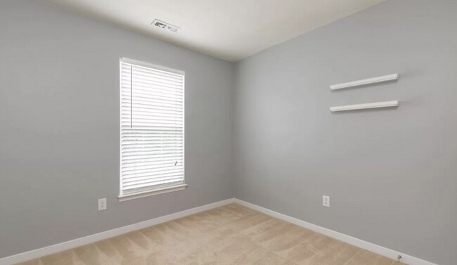 Building Photo - Gorgeous Townhome in Western Henrico!