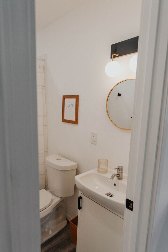 Building Photo - 3729-3727 N 24th St