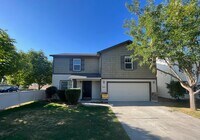 Building Photo - 945 W Woodpine St