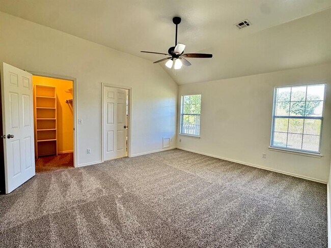Building Photo - 17609 Gold Dr