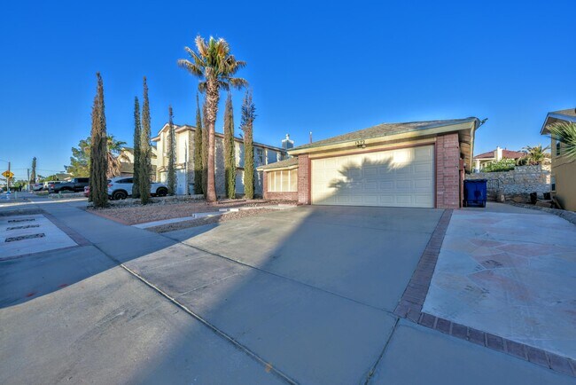 Building Photo - 1372 Michelangelo Dr