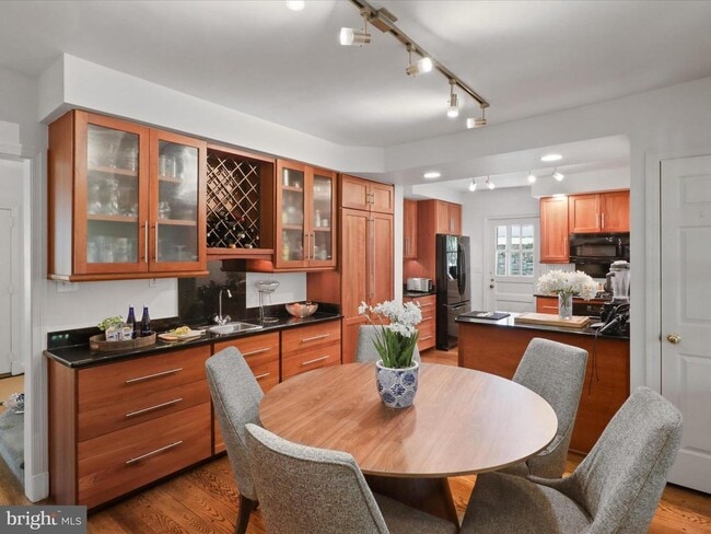 Building Photo - 4725 Rock Spring Rd