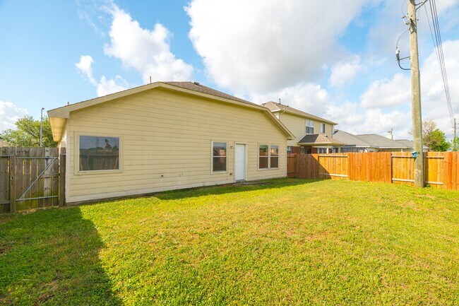 Building Photo - 6526 Bella Noche Dr