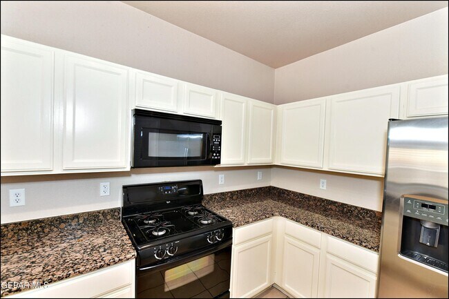 Building Photo - 5810 Redstone Mesa Ct