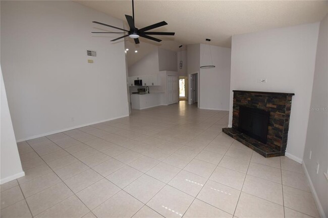 Building Photo - 7313 Spring Villas Cir