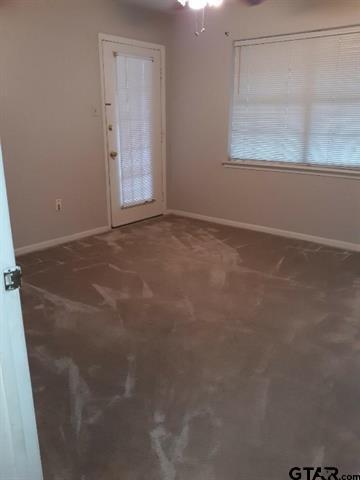 Building Photo - 529 Broad St