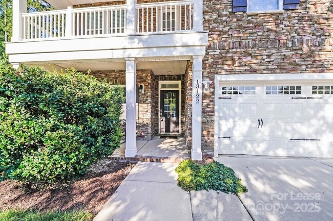 Building Photo - 13122 Oakhaven Glen Ln