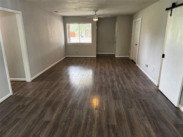 Building Photo - 2607 Clearview Cir